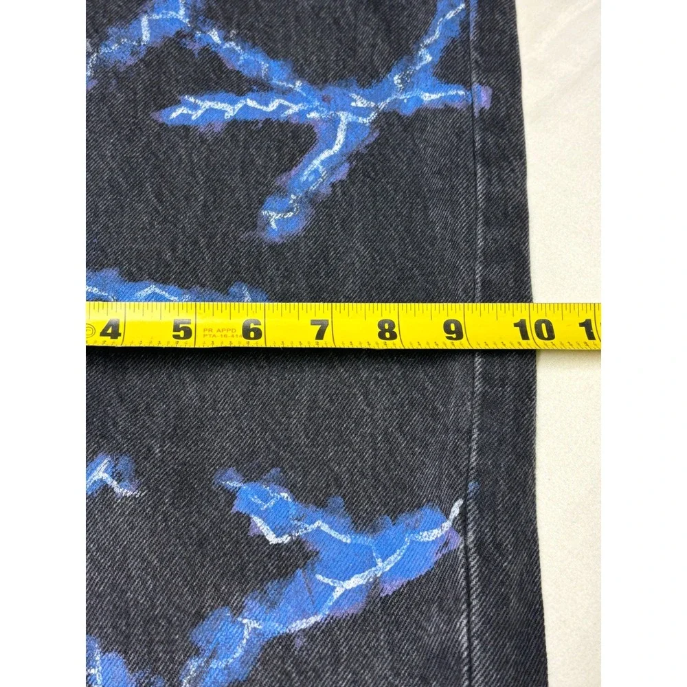 Levis dare electrify